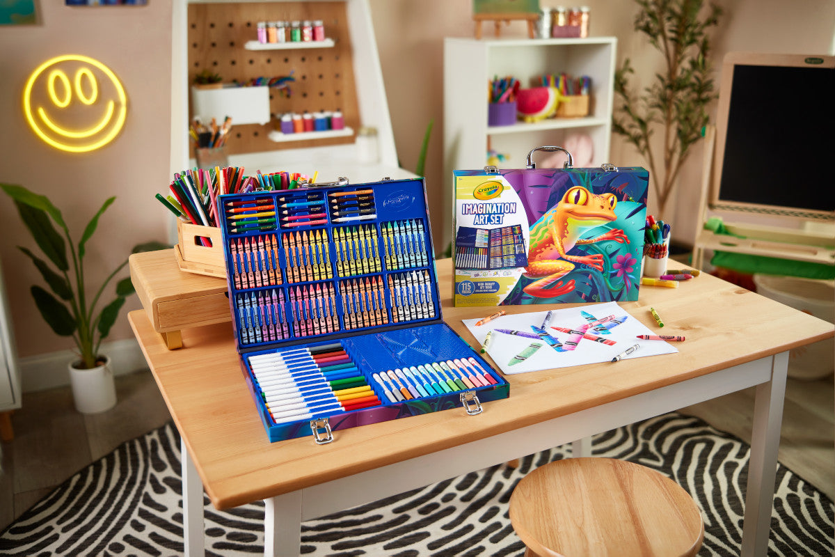 كرايولا مجموعة فنون الخيال