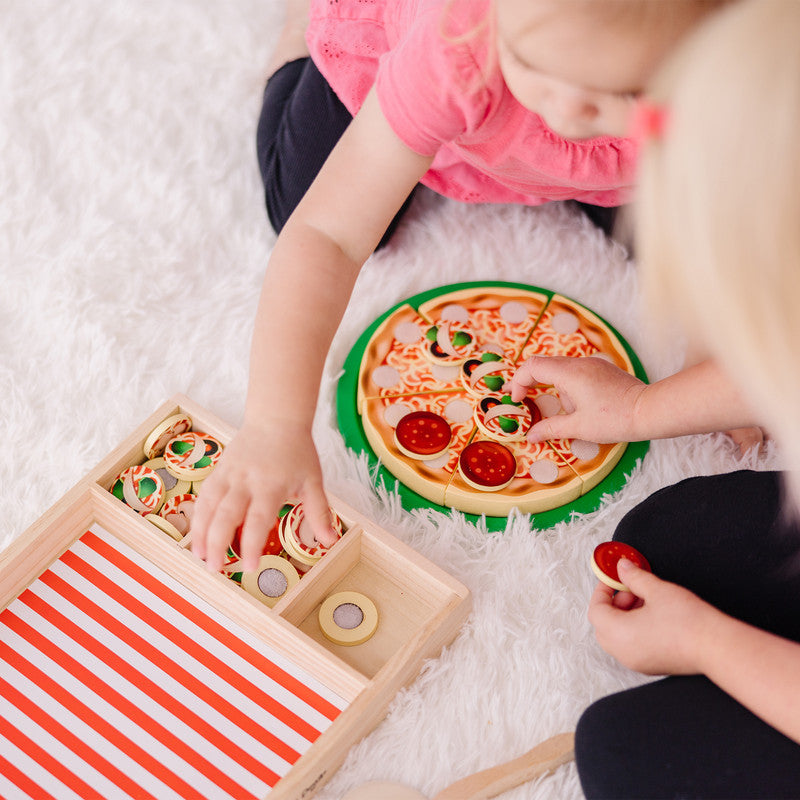 SMD _MELISSA & DOUG _SPIN MASTER Melissa & Doug Wooden Pizza Party Play Food Set With 36 Toppings - Image 5