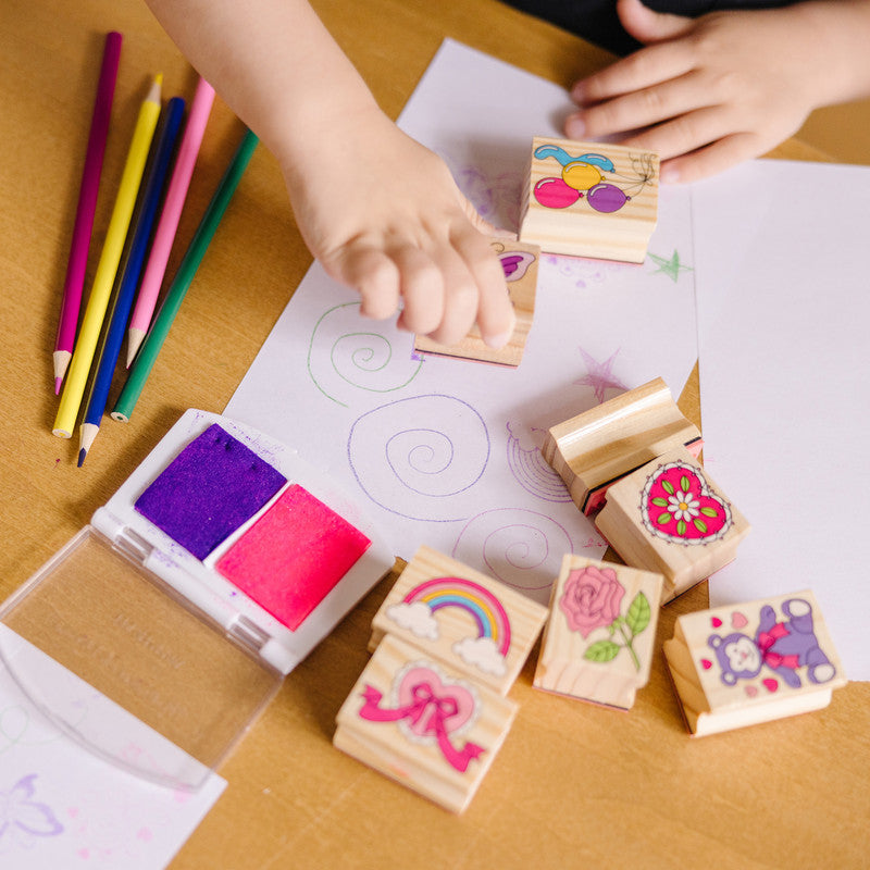 SMD _MELISSA & DOUG _SPIN MASTER Melissa & Doug Wooden Stamp Set: Friendship - 9 Stamps, 5 Colored Pencils, and 2-Color Stamp Pad - Image 3