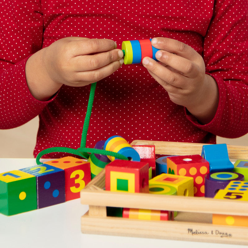 SMD _MELISSA & DOUG _SPIN MASTER Melissa & Doug Deluxe Wooden Lacing Beads - Educational Activity With 27 Beads and 2 Laces - Image 4