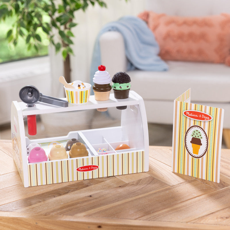 SMD _MELISSA & DOUG _SPIN MASTER Melissa & Doug Wooden Scoop and Serve Ice Cream Counter (28 pcs) - Play Food and Accessories - Image 5