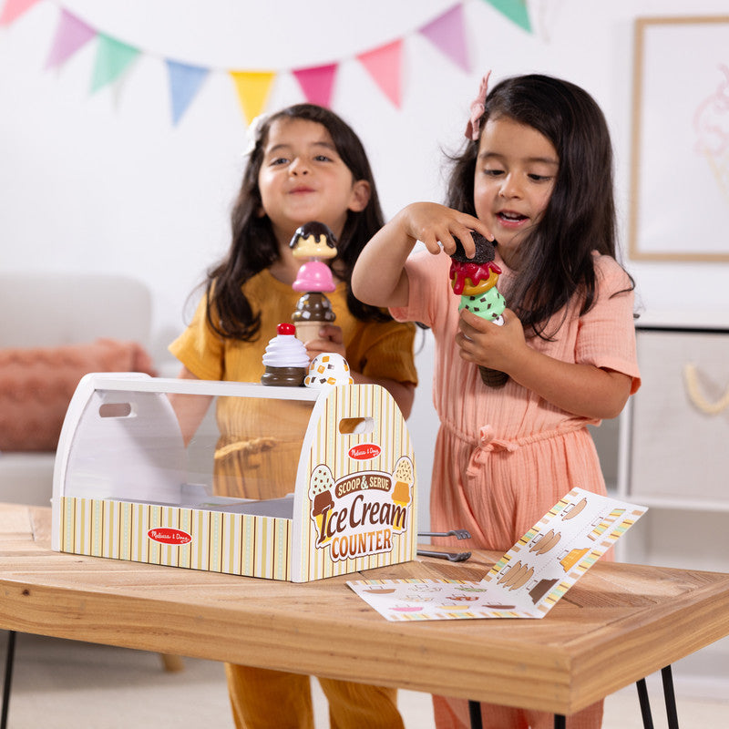 SMD _MELISSA & DOUG _SPIN MASTER Melissa & Doug Wooden Scoop and Serve Ice Cream Counter (28 pcs) - Play Food and Accessories - Image 6