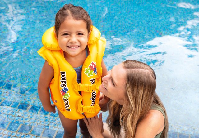INTEX Pool School Step 2 Swim Vest – Inflatable Buoyancy Aid with Adjustable Buckles & Safety Collar - Image 3