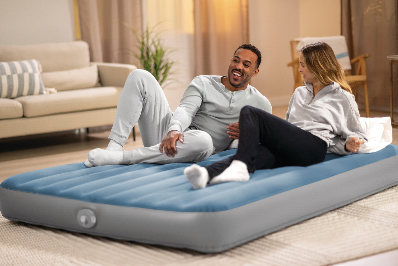 INTEX Queen Dura-Beam Prestige Downy Airbed – Elevated Inflatable Guest Bed with High-Power Built-in Pump - Image 3
